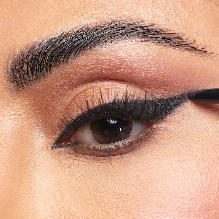 HUDA BEAUTY  Creamy Kohl Longwear Eye Pencil
